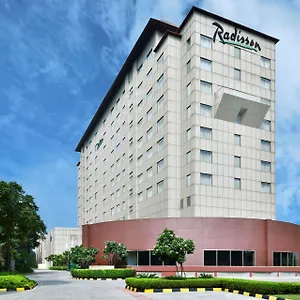 Radisson Gurugram Udyog Vihar ***** גורגאון